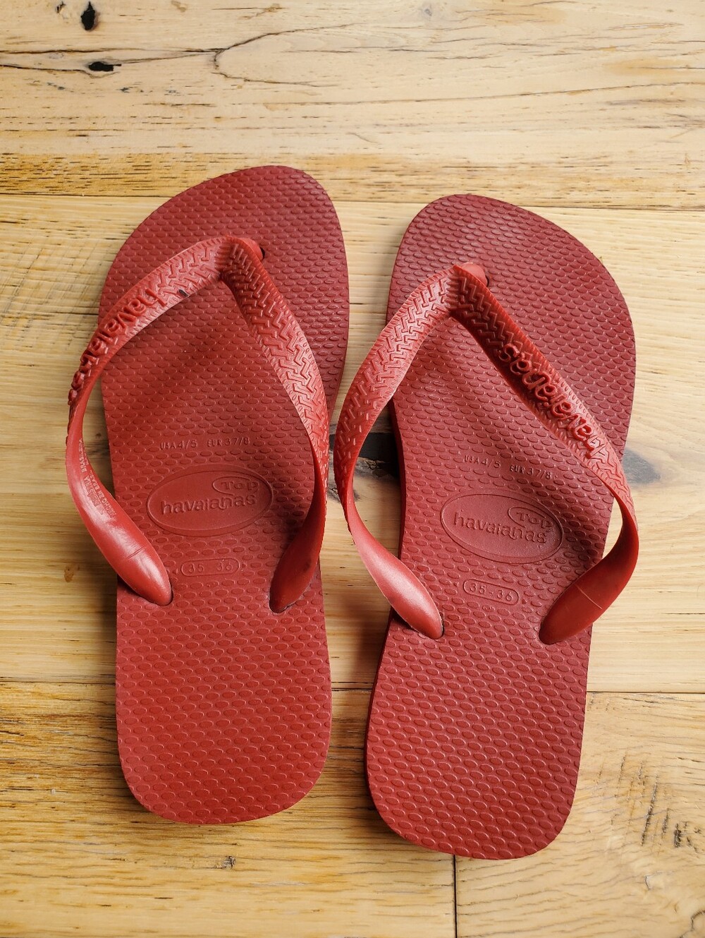Well Worn Havaianas Slim Red Flip Flops